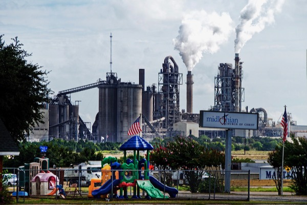 Holcim cement plant in Midlothian