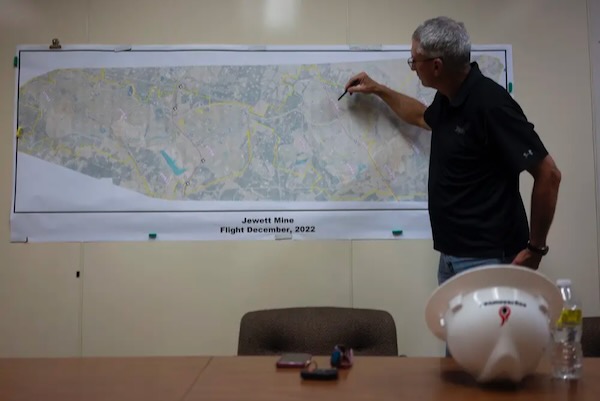 Planning specialist Joe Harris explains the environmental reclamation process at the NRG Jewett Mine. Photo by Joe Timmerman, The Texas Tribune.