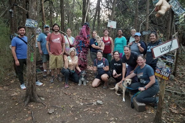 Oak Cliff Nature Preserve volunteers