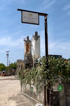 Texas Star Ready Mix concrete batch plant. Photo by Kathryn Bazan.