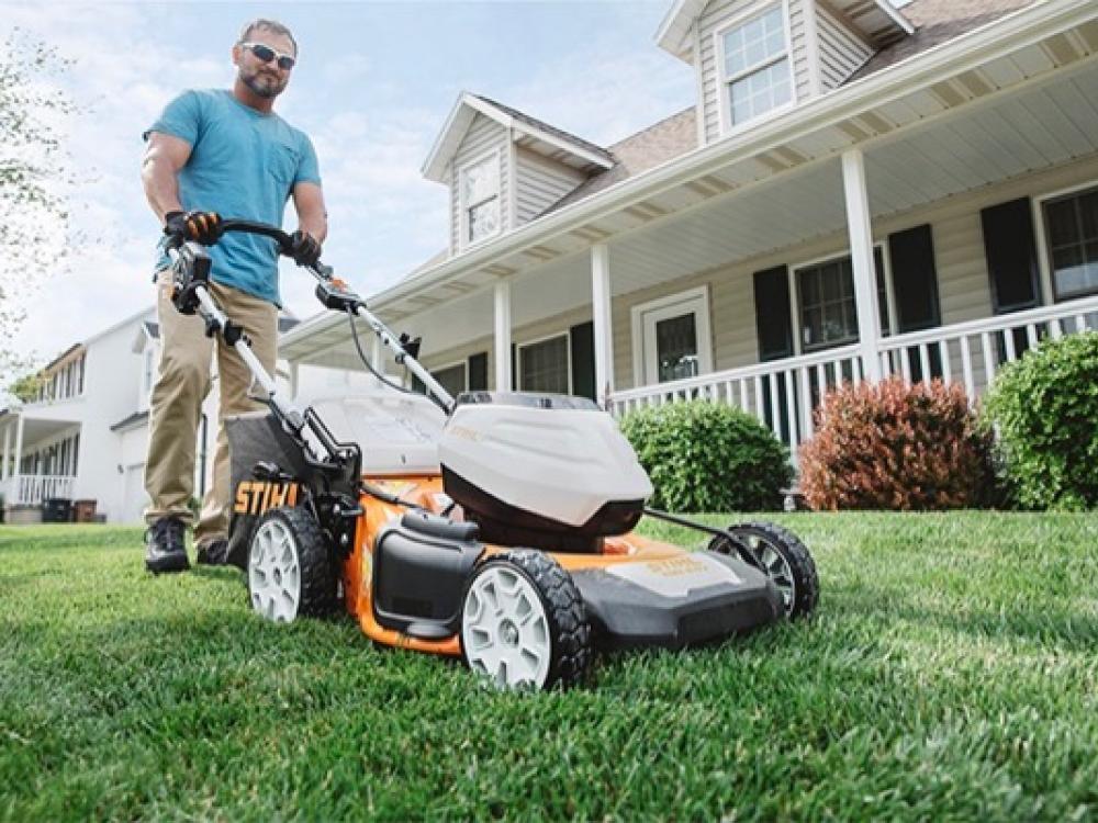 Stihl Automatic Mowers the Benefits? Safety, Automation, Compact and Fine  Trimming