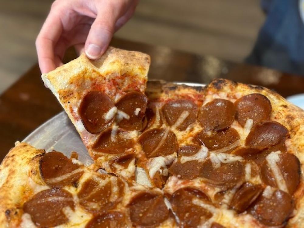 Here how the new Little Caesars plant-based pepperoni pizza tastes