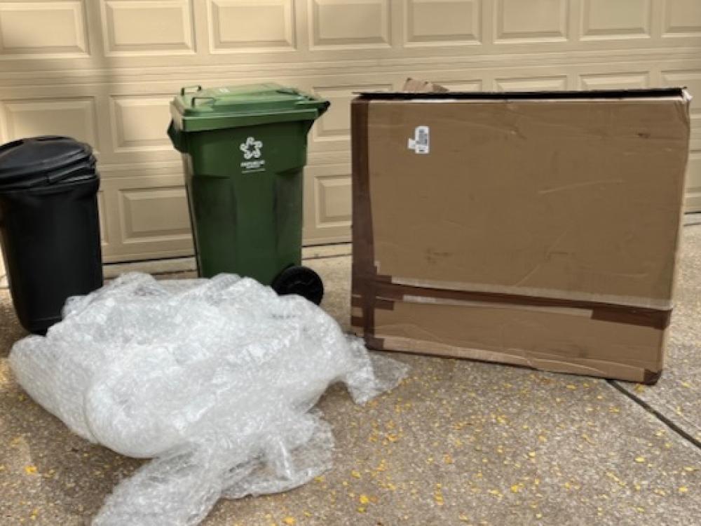 https://greensourcedfw.org/sites/default/files/styles/large/public/field/image/Recycle_bubblewrap_HB_600.jpeg?itok=zD_6xR0Y