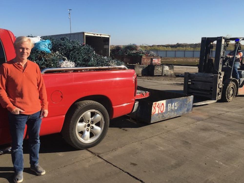 Fort Worth Garbage Pickup Christmas Holiday 2022 Fort Worth Business Recycles Holiday Lights | Greensource Dfw